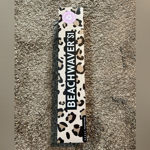 NEW Beachwaver S1 Rotating Curling Iron - Catwalk